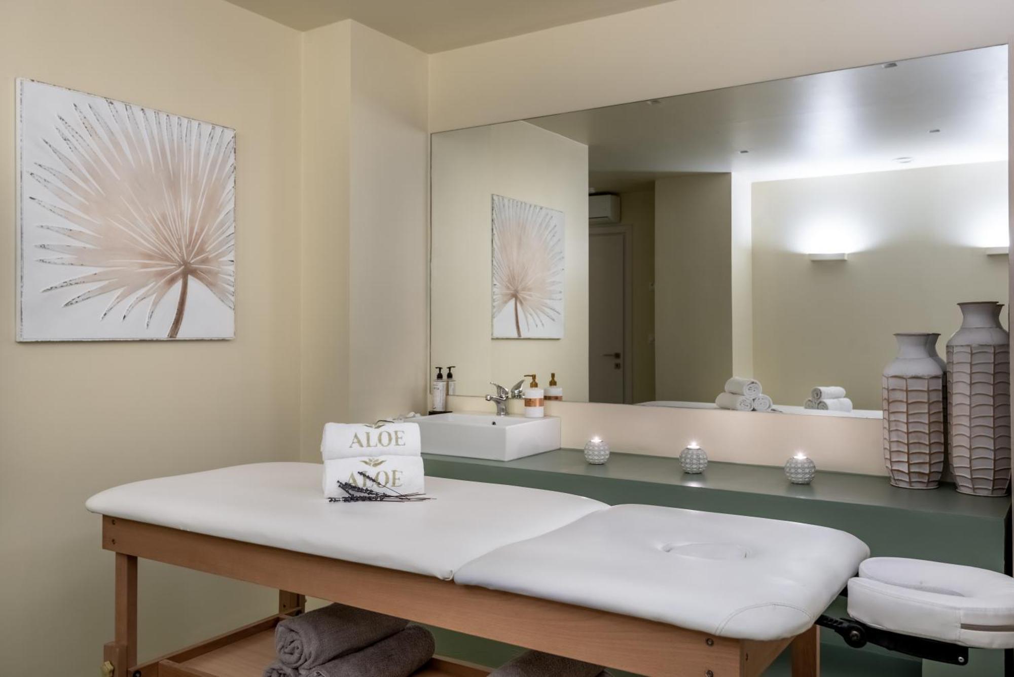 Aloe Boutique Hotel & Suites - Adults Only Almirida Eksteriør bilde